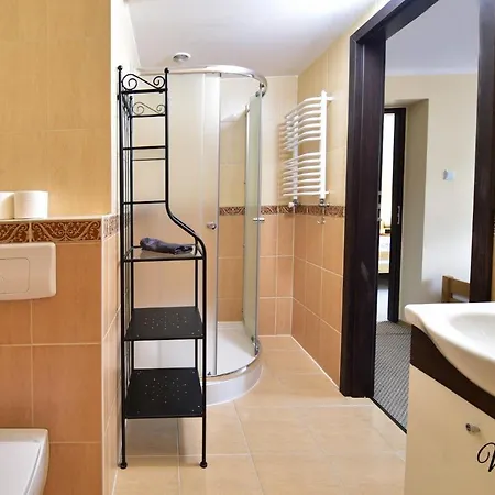 Agnes Karpacz-milkow Alloggio in famiglia *