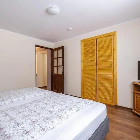 Agnes Karpacz-milkow קרפאז'